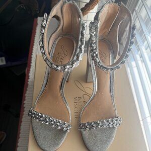 Badgley Mischka Silver Strappy block heel with jewels